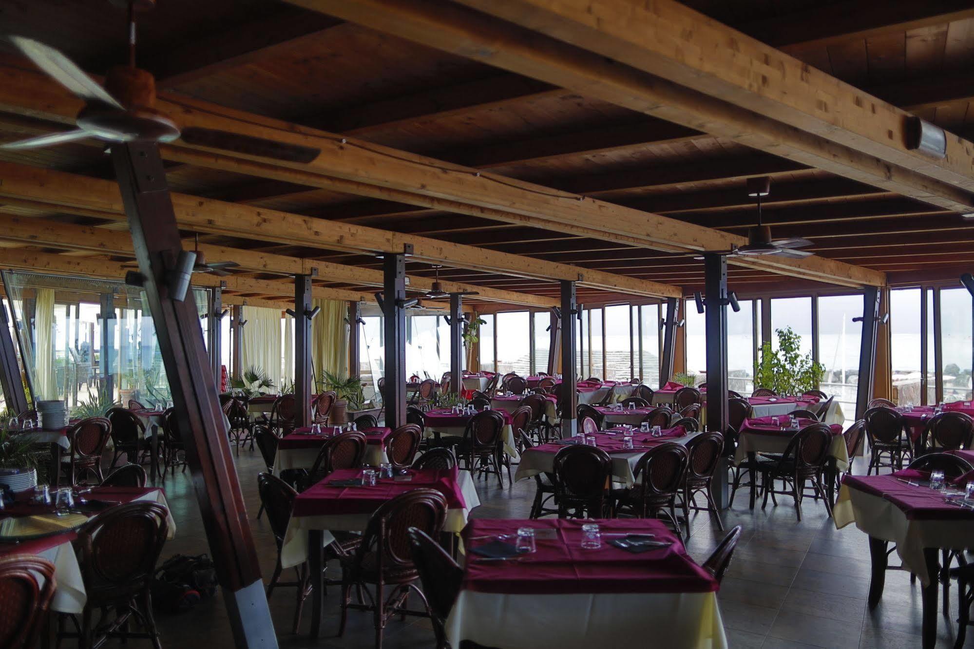 קמפורה סן ג'ובאני Trevi Village מראה חיצוני תמונה