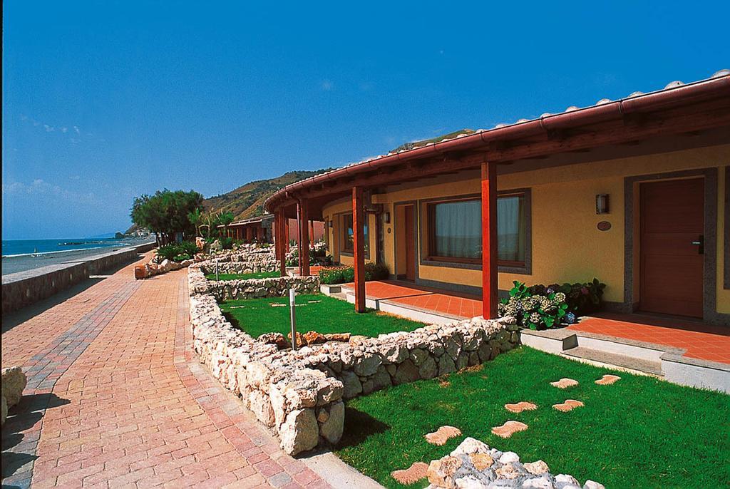 קמפורה סן ג'ובאני Trevi Village מראה חיצוני תמונה